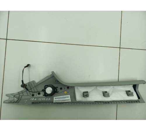 обшивка стойки передняя правая