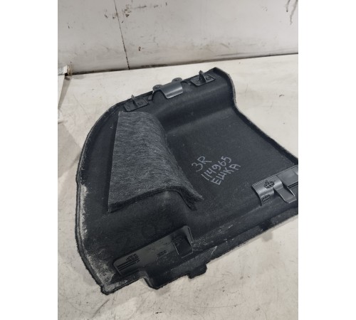 Обшивка багажника задняя правая