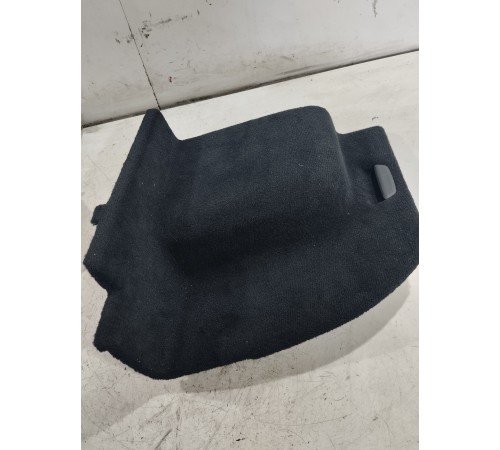 Обшивка багажника задняя правая