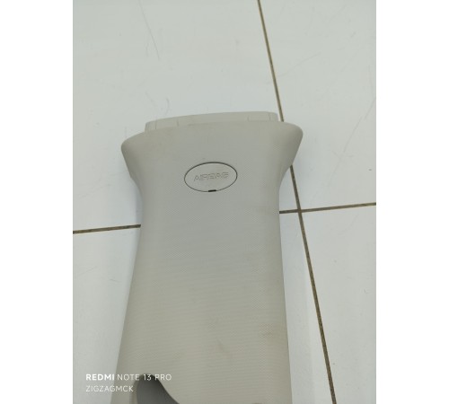 Накладка центральной стойки правая верхняя