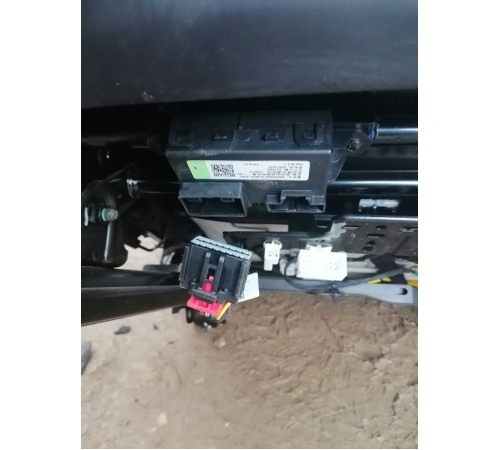 Сиденье переднее левое