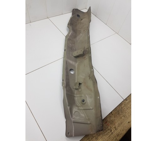 Панель лобового стекла нижняя