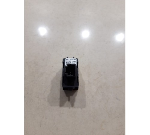 Кнопка отключения внутреннего освещения