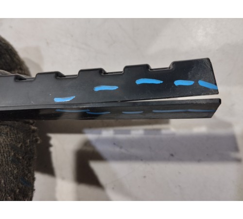 Накладка двери (передняя, левая)