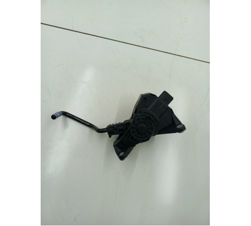 Педаль акселератора