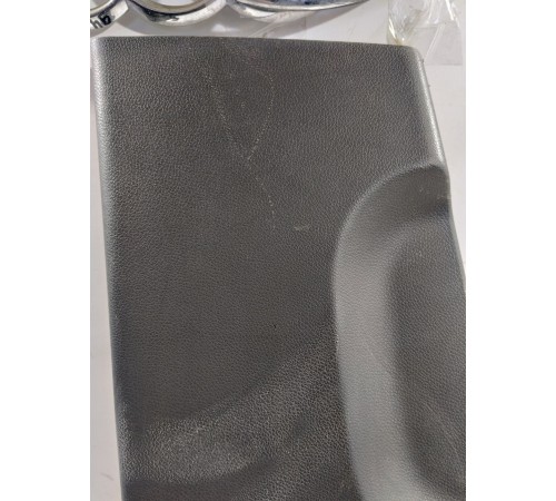 Обшивка центральной стойки левая нижняя