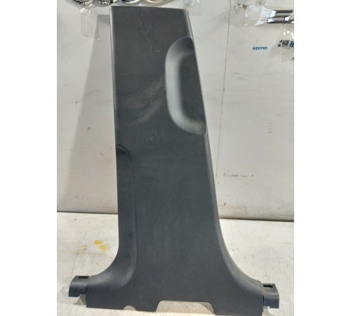 Обшивка центральной стойки левая нижняя