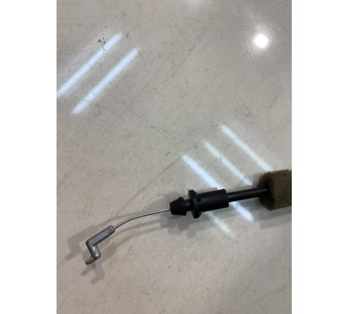 Трос замка задней левой двери