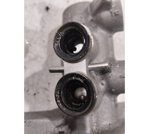 Главный тормозной цилиндр