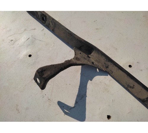 Распорка кузова правая