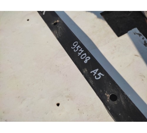 Распорка кузова правая