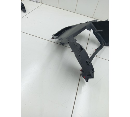 Накладка центральной консоли передняя