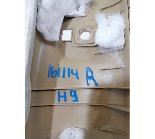 Обшивка стойки лобового стекла правая