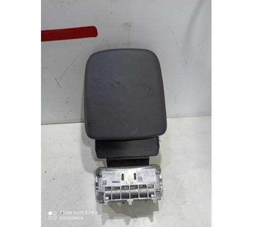 Подлокотник