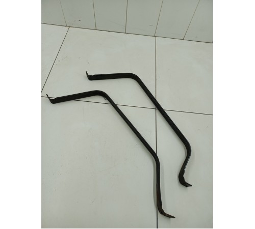 Крепление топливного бака 2шт