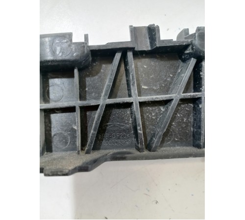 Кронштейн крепление заднего бампера правый