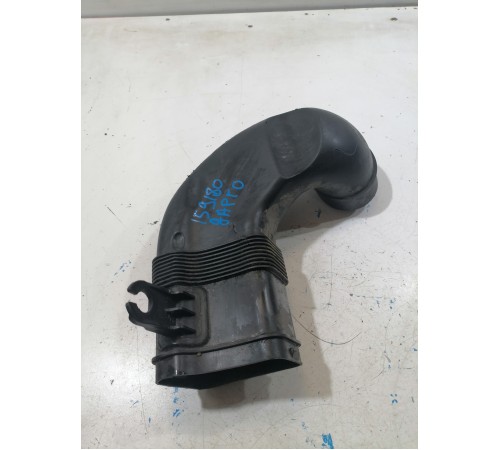 Патрубок воздушного фильтра впускной