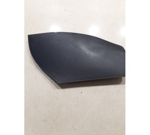 Накладка центральной консоли (левая)