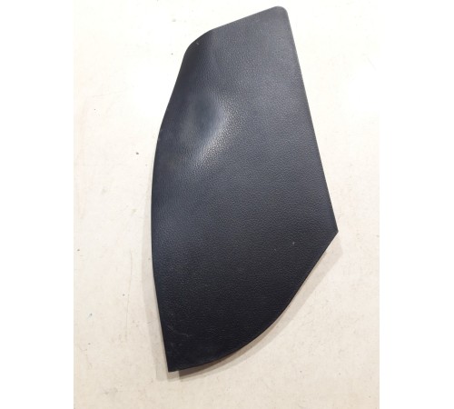 Накладка центральной консоли (левая)