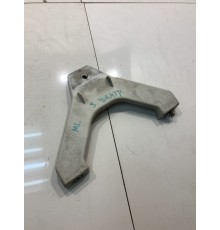 Кронштейн заднего бампера (средний)