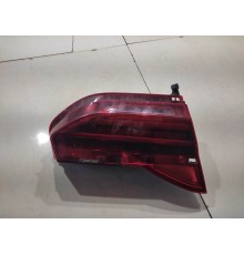 Фонарь крышки багажника левый