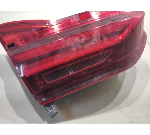 Фонарь крышки багажника левый