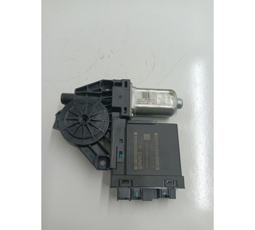 Моторчик стеклоподьемника передний правый