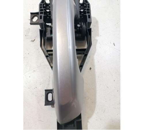 Ручка двери задняя правая наружная