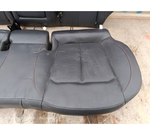 Задний ряд сидений