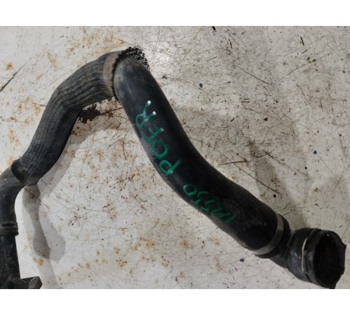 Патрубок системы охлаждения с крышкой термостата