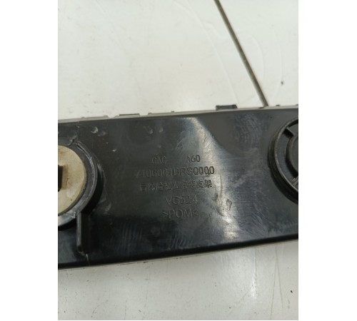 Кронштейн заднего бампера левый