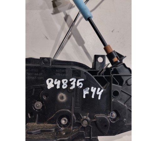 Замок двери (задний правый)