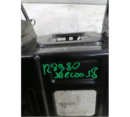 Крепление аккумулятора