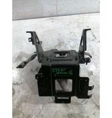 Крепление аккумулятора