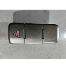 Кнопка аварийной сигнализации Кнопка аварийной сигнализации