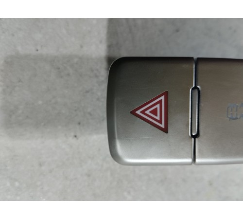 Кнопка аварийной сигнализации