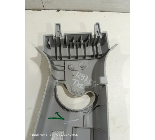 Обшивка центральной стойки левая верхняя