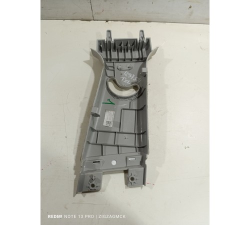 Обшивка центральной стойки левая верхняя