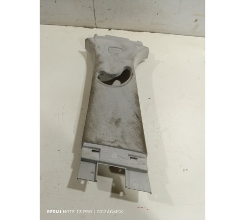 Обшивка центральной стойки левая верхняя