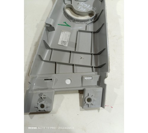 Обшивка центральной стойки левая верхняя