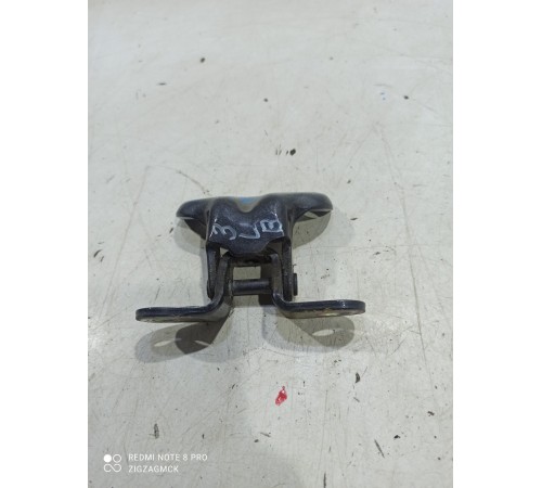 Петля двери(задняя левая верхняя)