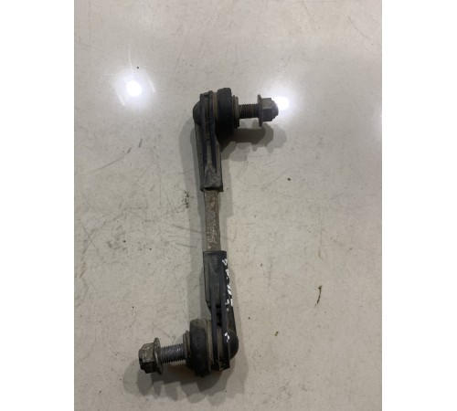 Стойка стабилизатора передняя