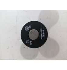 Замок отключения подушки безопасности переднего пассажира