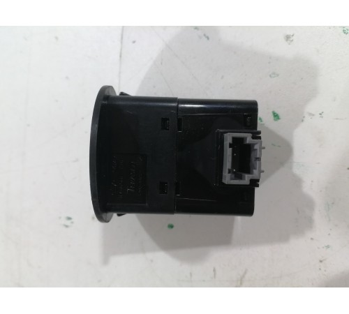 Замок отключения подушки безопасности переднего пассажира