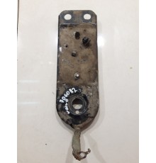 Кронштейн задней балки(левый)