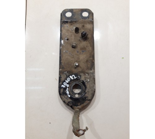 Кронштейн задней балки(левый)