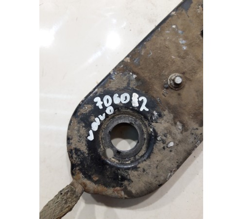 Кронштейн задней балки(левый)