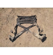 Балка подвески передняя (подрамник)