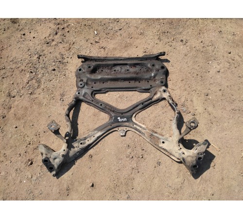 Балка подвески передняя (подрамник)