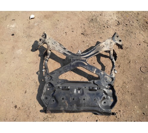 Балка подвески передняя (подрамник)